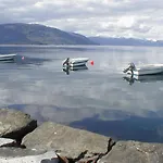 Fjordhytte-3 In Traumhafter Lage 100 Meter Vom Hardangerfjord, Motorboot Mietbar Aenes