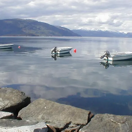 Fjordhytte-3 In Traumhafter Lage 100 Meter Vom Hardangerfjord, Motorboot Mietbar Aenes