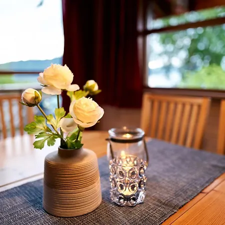 Fjordhytte-3 In Traumhafter Lage 100 Meter Vom Hardangerfjord, Motorboot Mietbar Vakantiehuis