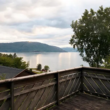 Fjordhytte-3 In Traumhafter Lage 100 Meter Vom Hardangerfjord, Motorboot Mietbar Aenes
