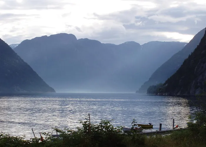 Fjordhytte-3 In Traumhafter Lage 100 Meter Vom Hardangerfjord, Motorboot Mietbar