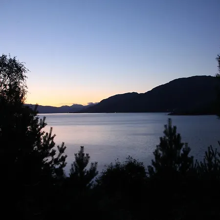 Fjordhytte-3 In Traumhafter Lage 100 Meter Vom Hardangerfjord, Motorboot Mietbar * Aenes