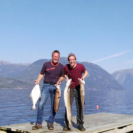 Fjordhytte-3 In Traumhafter Lage 100 Meter Vom Hardangerfjord, Motorboot Mietbar Aenes